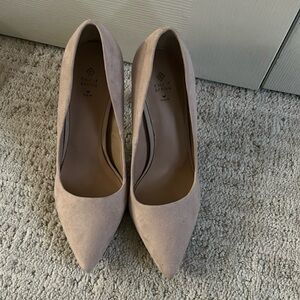 Call it spring vegan heels  shoes gamusa size 7.5 new